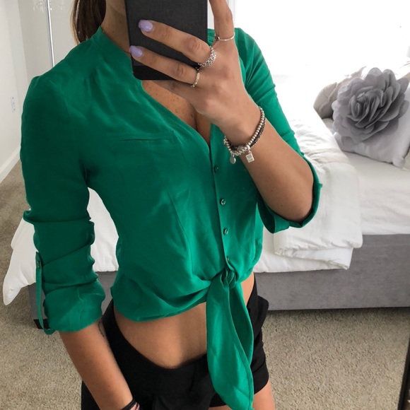 bebe Tops - Bebe chiffon tie top